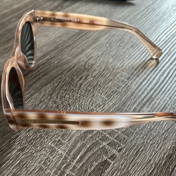 BCBGMAXAZRIA Sunglasses - Picture 2 of 4